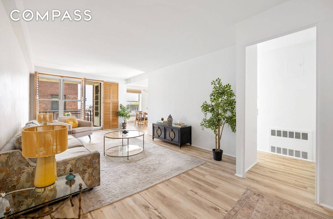 We are very excited to present Apartment 9E, a scarcely available line that has not come to market in many years.