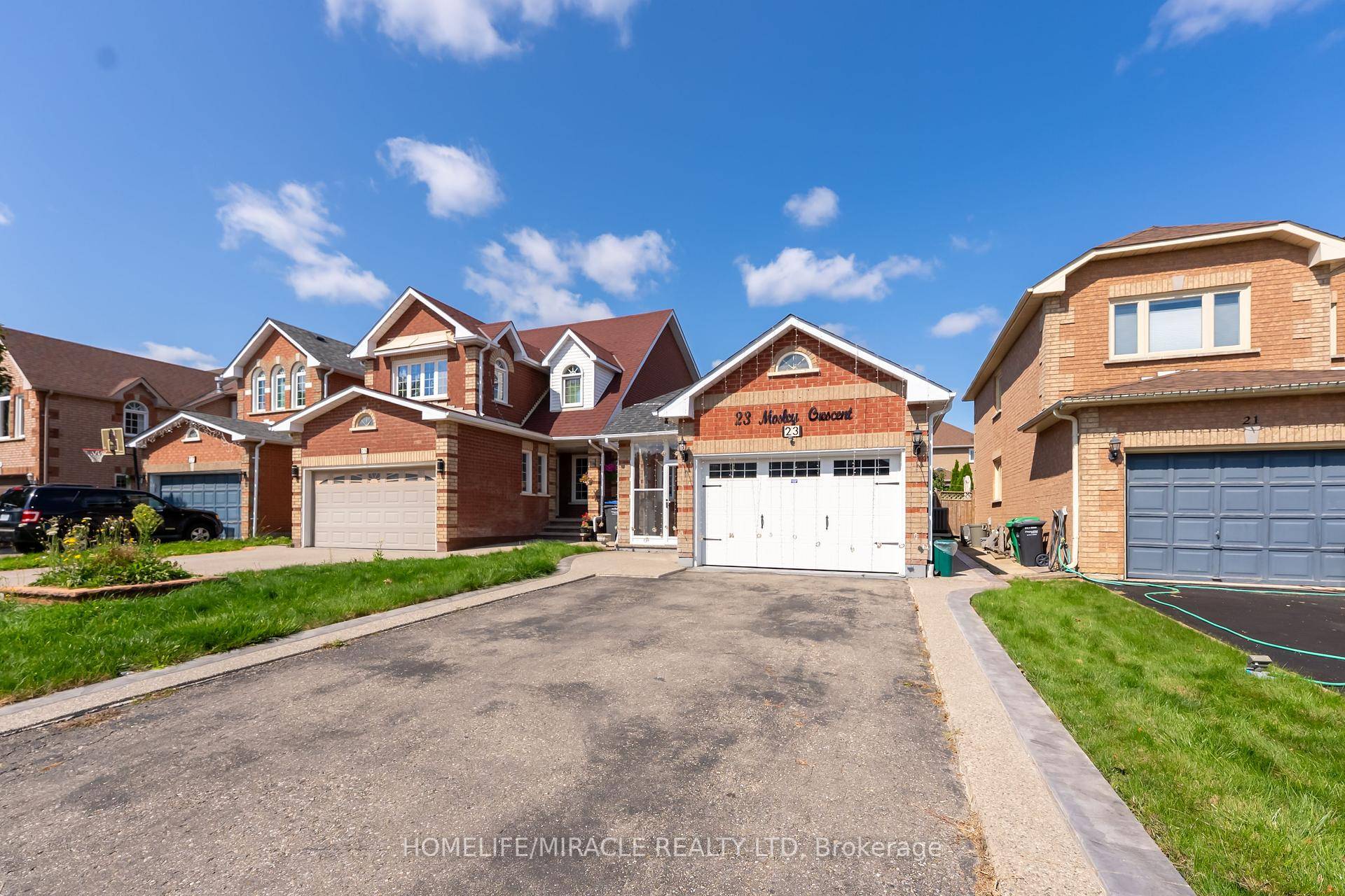 Brampton Beauty 4 Bedroom, 2 Washroom Home with Incredible Finished Basement Space !