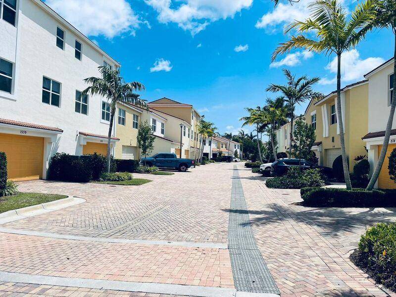 Furnished 3 bed 2. 5 Bath Townhouse in an upscale Gated community.