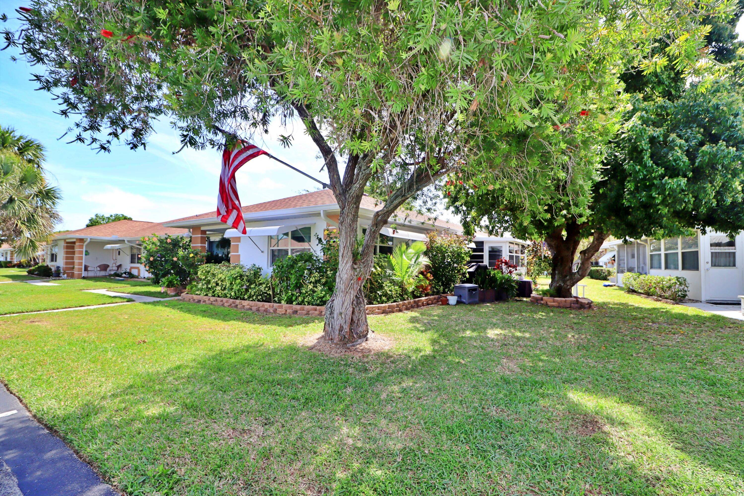 This is the WOW condo you have been waiting for !