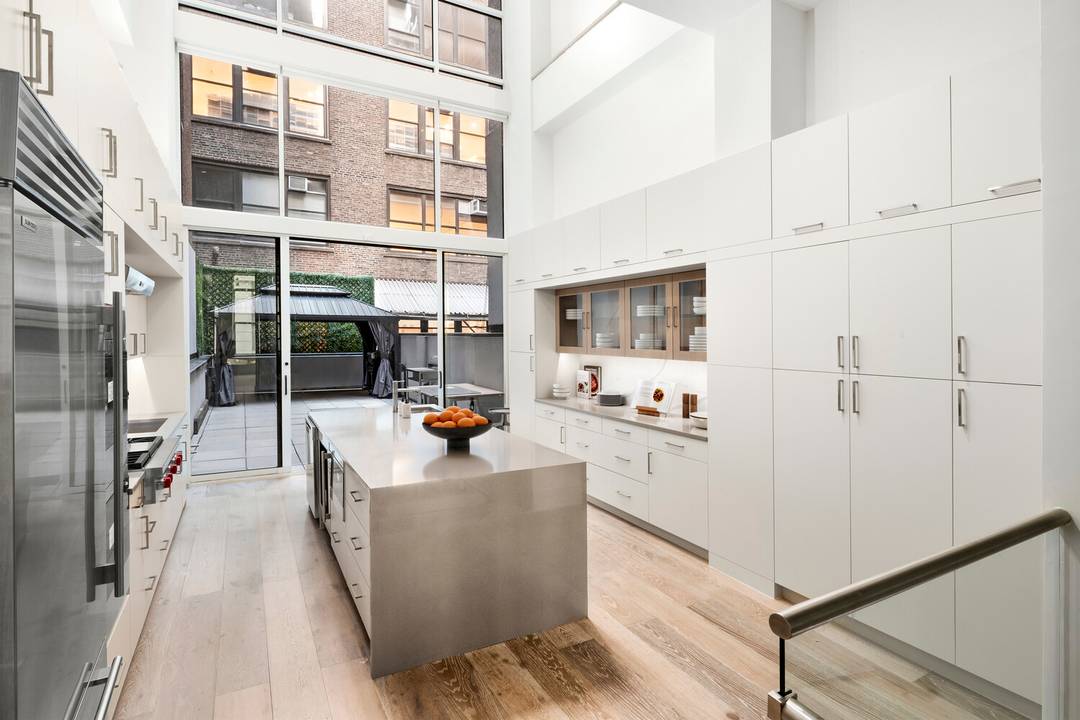NEWLY CONSTRUCTED 7 STORY STEEL amp ; CONCRETE BUILDING WITH ELEVATOR AND GARAGE IN FLATIRON Introducing a Vanderploeg Team Exclusive at Douglas Elliman 34 West 21st Street presents a rare ...