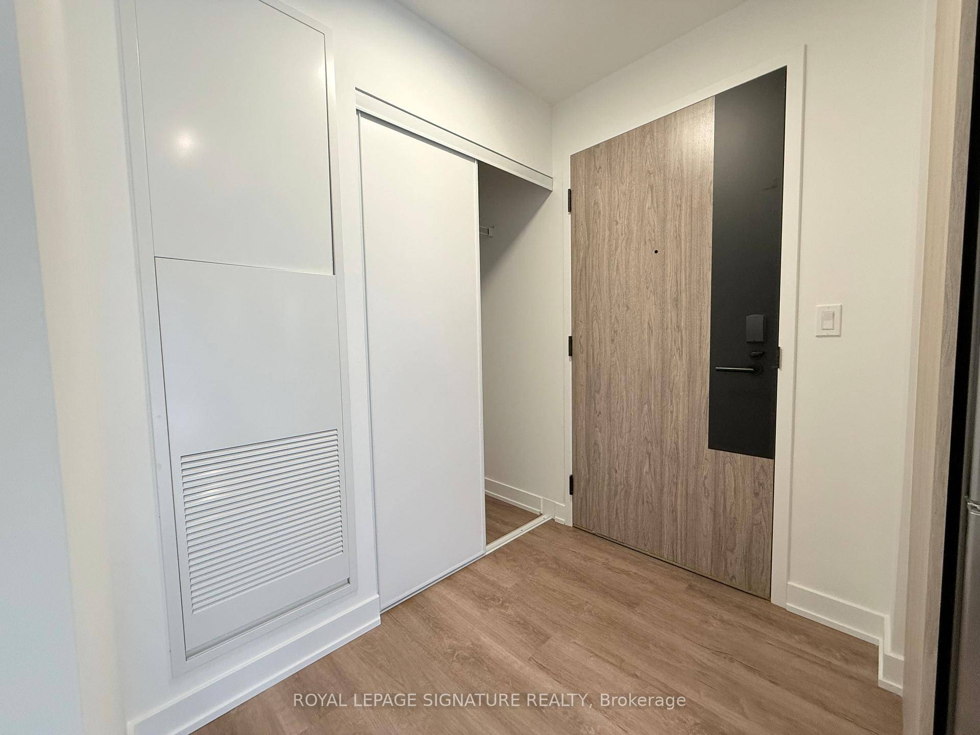 Stylish and functional 1 Den suite offering contemporary finishes and an open concept layout filled with natural light.