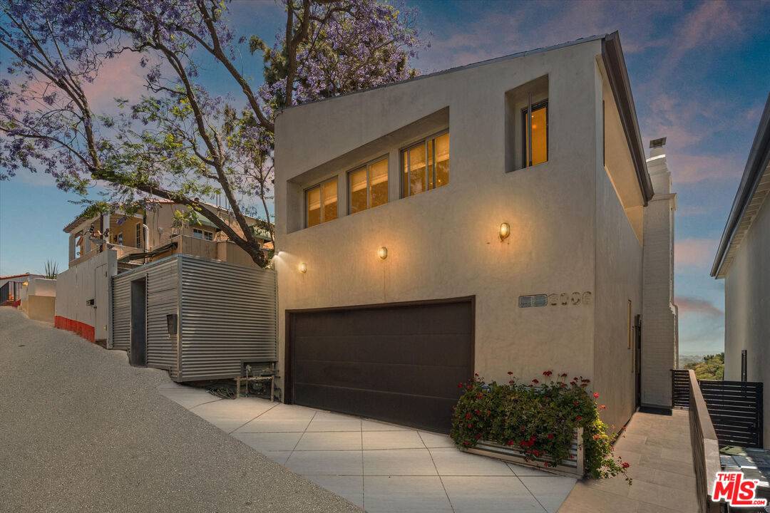 3006   Vista Crest Dr 3BR Hollywood Hills East La