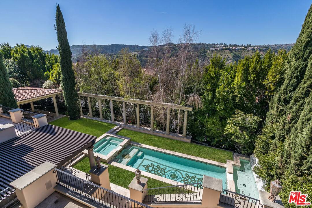 2167  Sheringham Ln 7BR Bel Air La