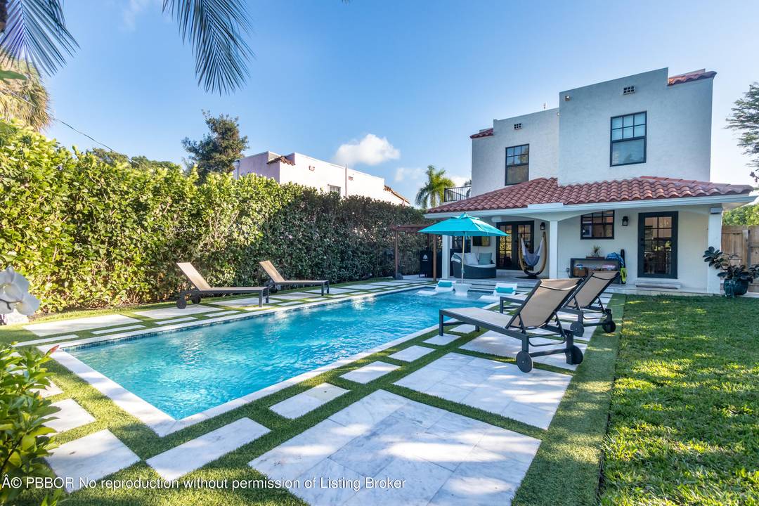 Fully rebuilt in 2021, this beautiful 3 bd 2.