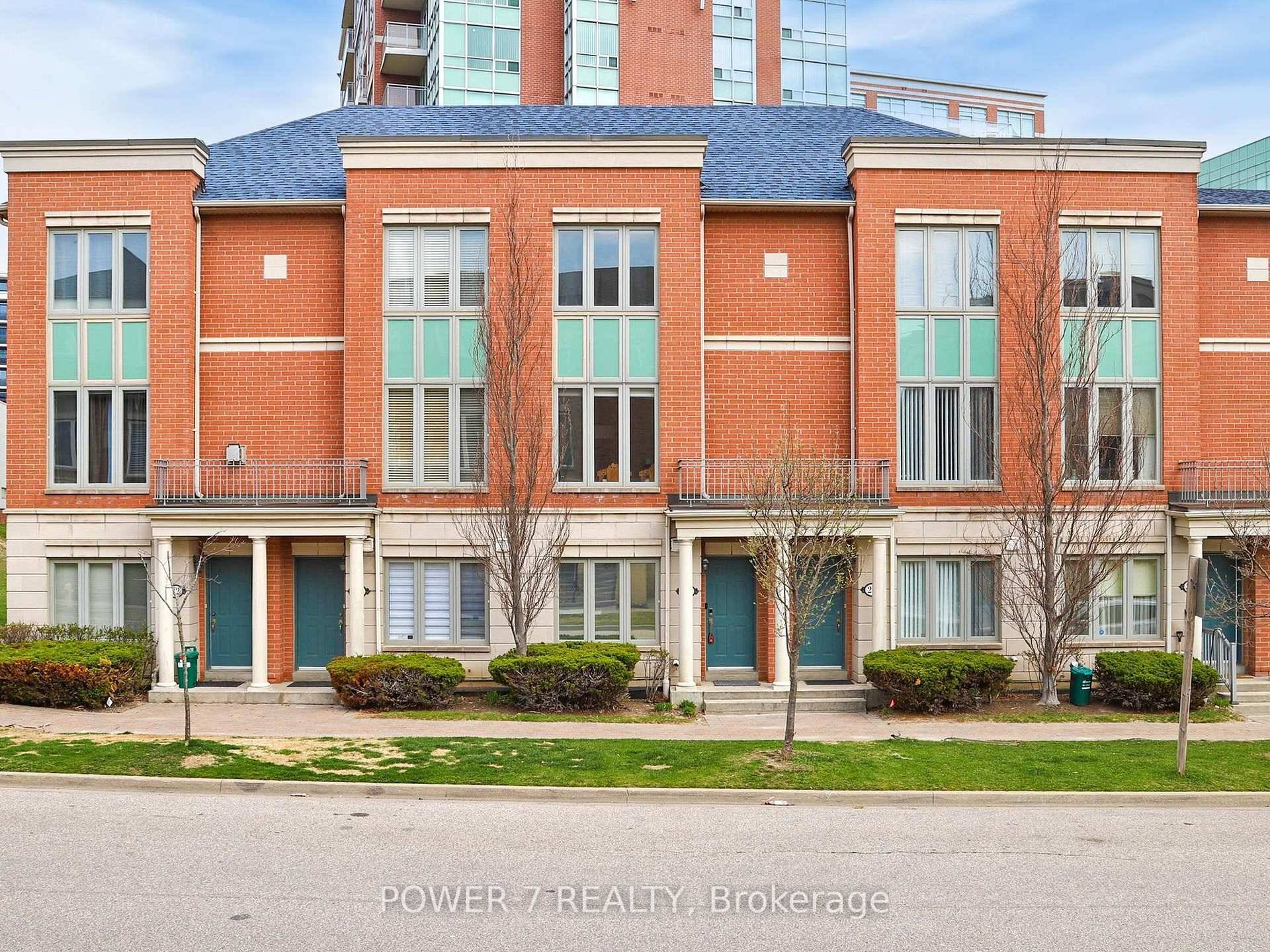 Welcome to This Gorgeous 3 Bedroom Condo Townhouse located in one of the most prestigious and convenient Commerce Valley Community at Hwy 7 E Leslie.