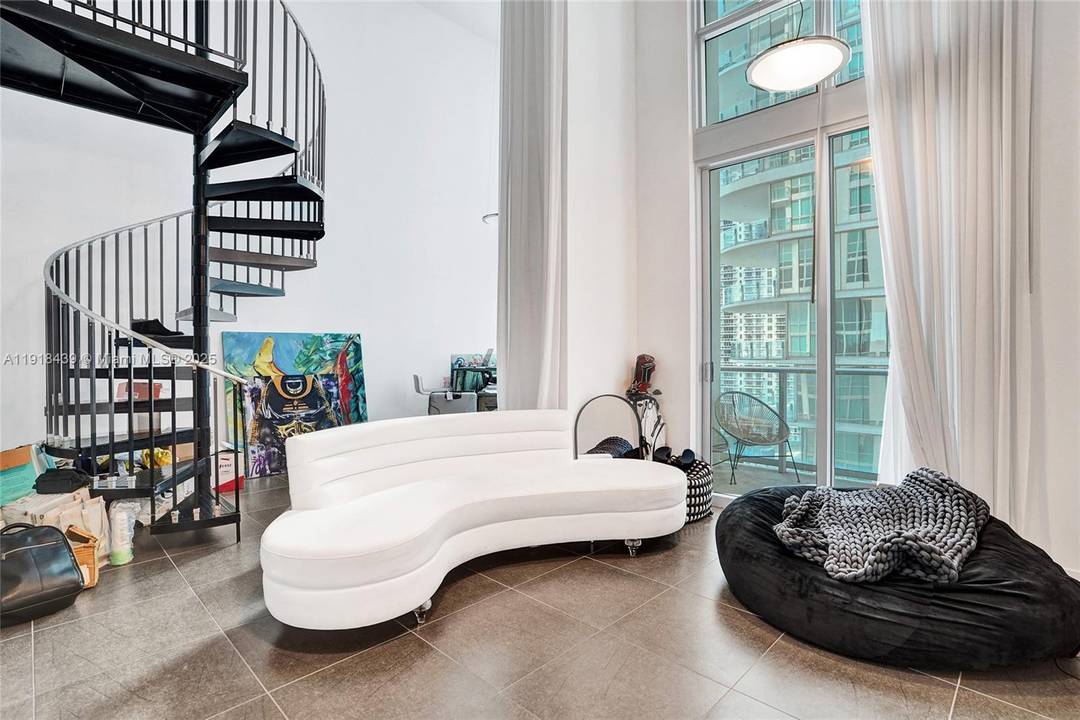 Modern loft style 1 bedroom residence in Met 1 featuring 776 SF, 1.