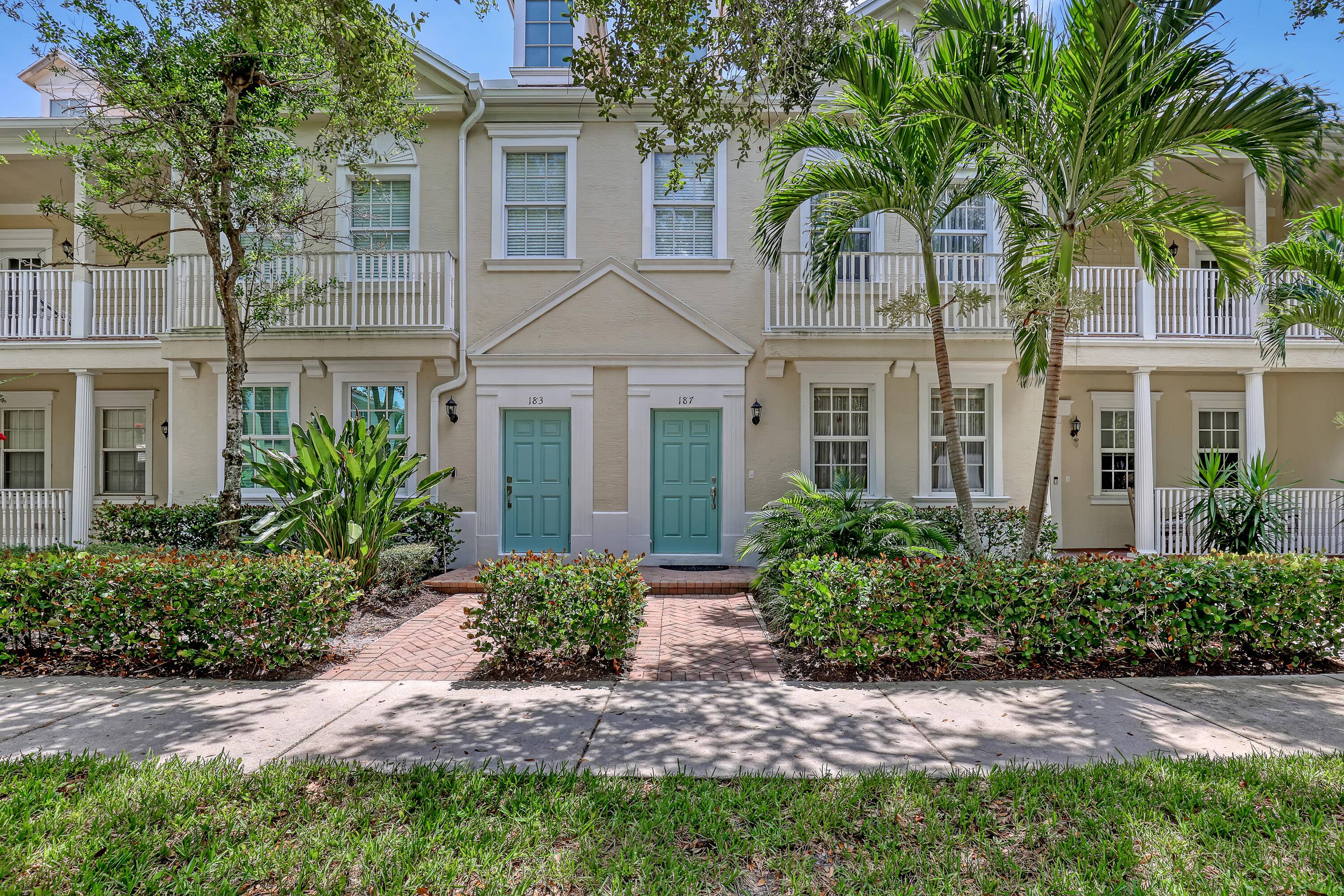 Beautifully maintained 3 br and 2 1 2baths townhouse in desirable Botanica community.