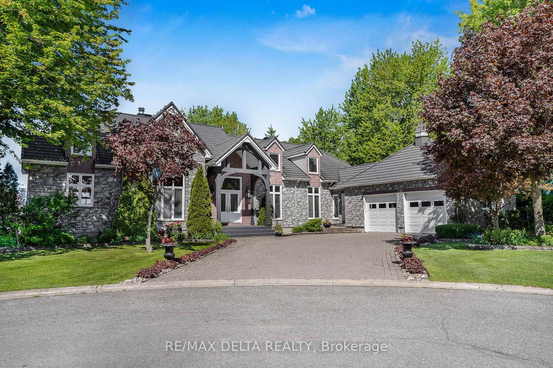 Spacious amp ; remarkable waterfront bungalow on 1.