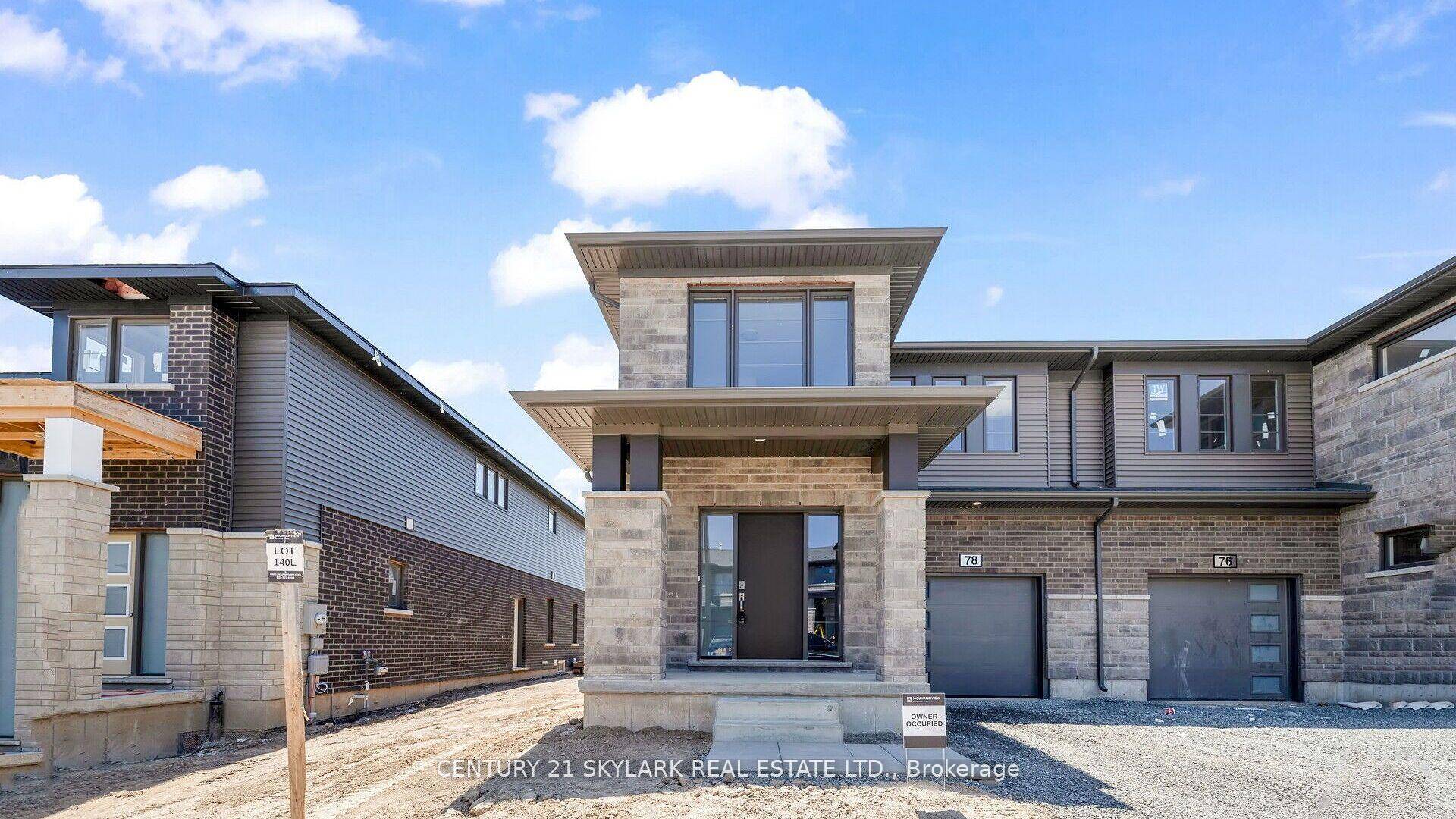 Semi detached 2 story, single garage house located in the heart of Fonthill.