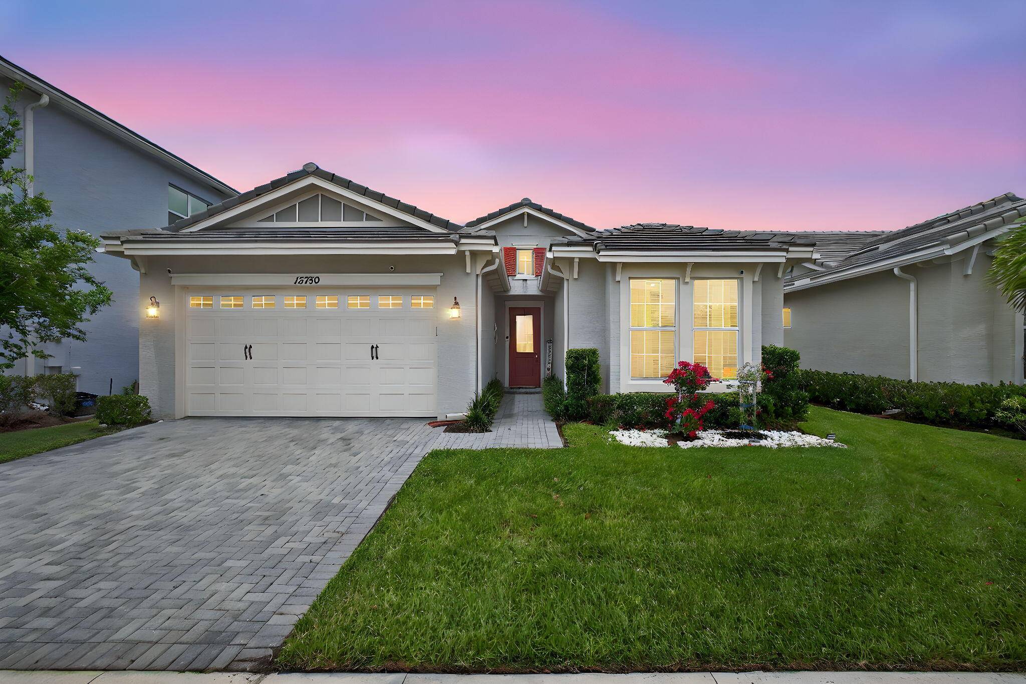 Welcome to this open concept 3 2 lakefront home in the highly sought after Meadows of Westlake.