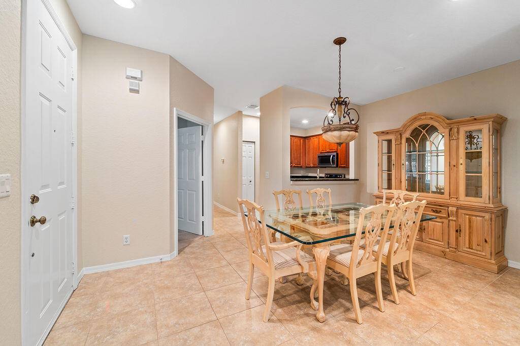Fully furnished with brand new furniture and beds.