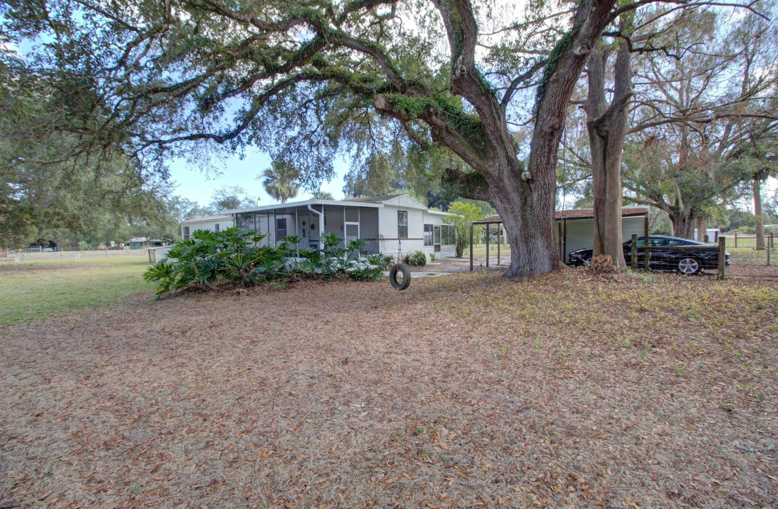 Discover your perfect retreat at 482 Palmetto Ave, Palmdale, FL !