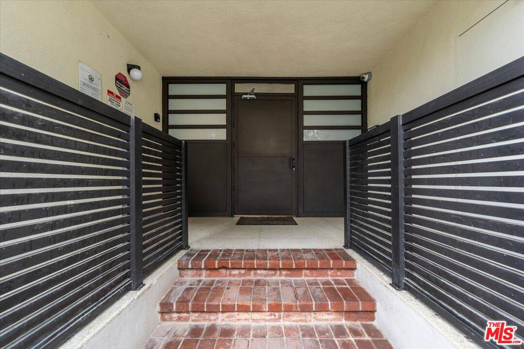 1101   Lincoln Blvd 2BR Santa Monica La