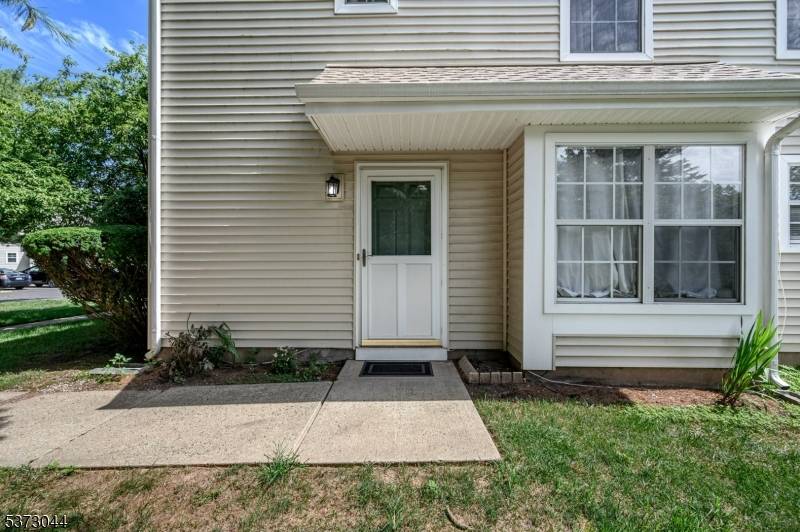 Franklin Township's sought after Quailbrook II Community premieres this lovely 3 Bed 2.