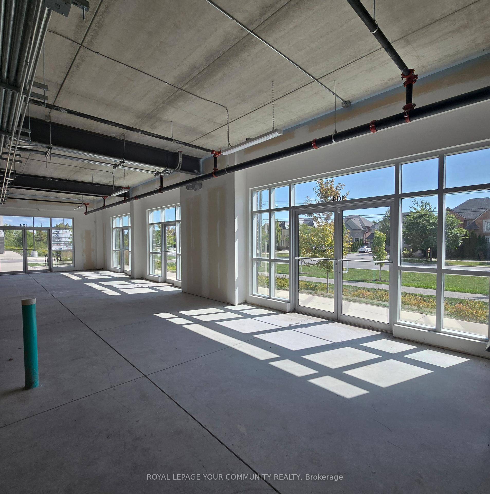 Professional Oakville never been occupied office condominium shell unit at the front end of the busy, prestigious 4 building 96, 000sf Kingridge Crossing commercial office campus at Burloak and Rebecca, ...