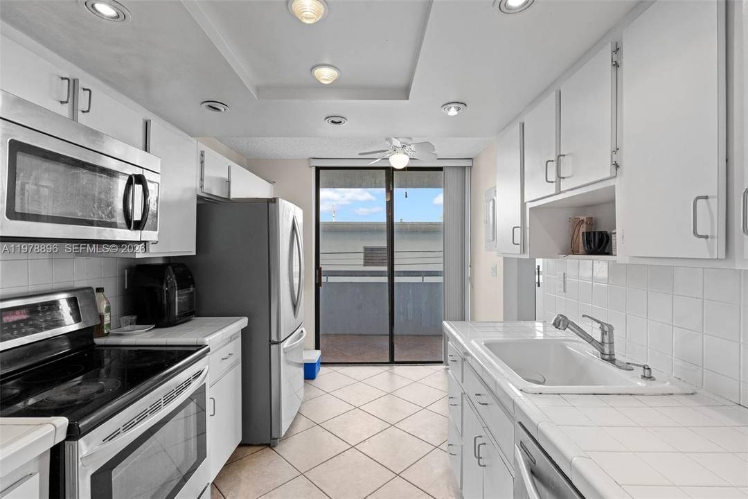 Located in the secluded ParkView Island, off 73 street in Miami Beah.