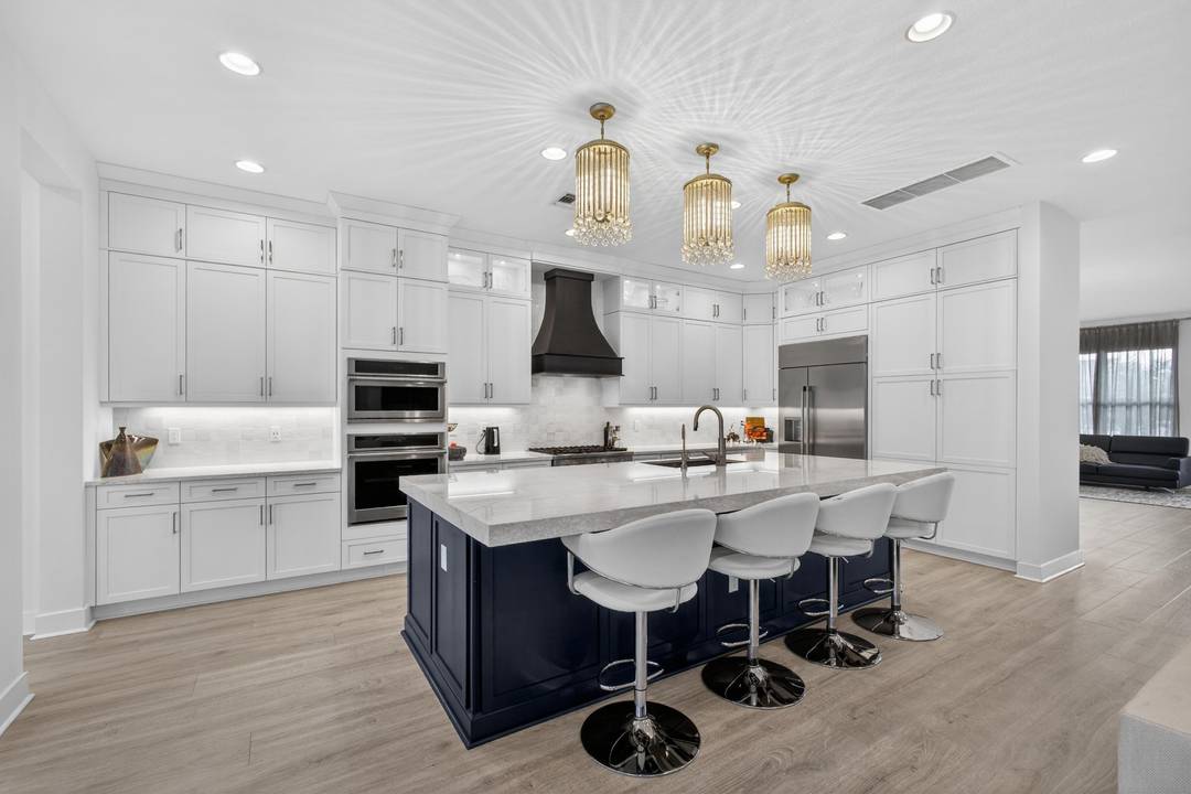 Welcome to this extended Manchester model in sought after Alton community of Palm Beach Gardens.