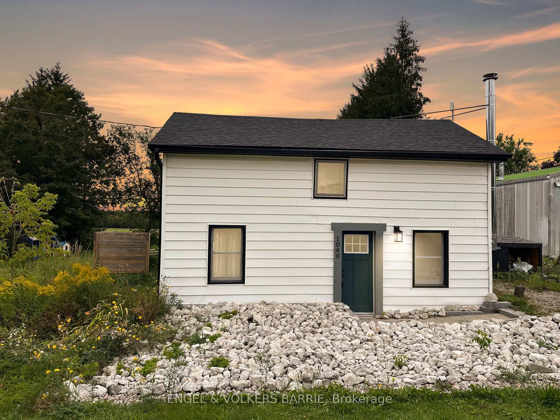 Affordable Country Charm, Close to Collingwood !