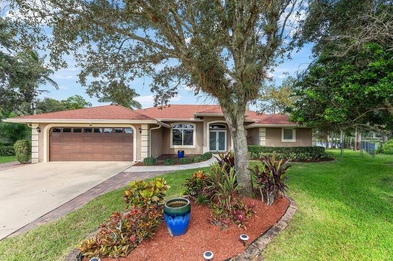 Step into paradise ! This well maintained 3 bedroom, 2 bath home has an open, modern layout.