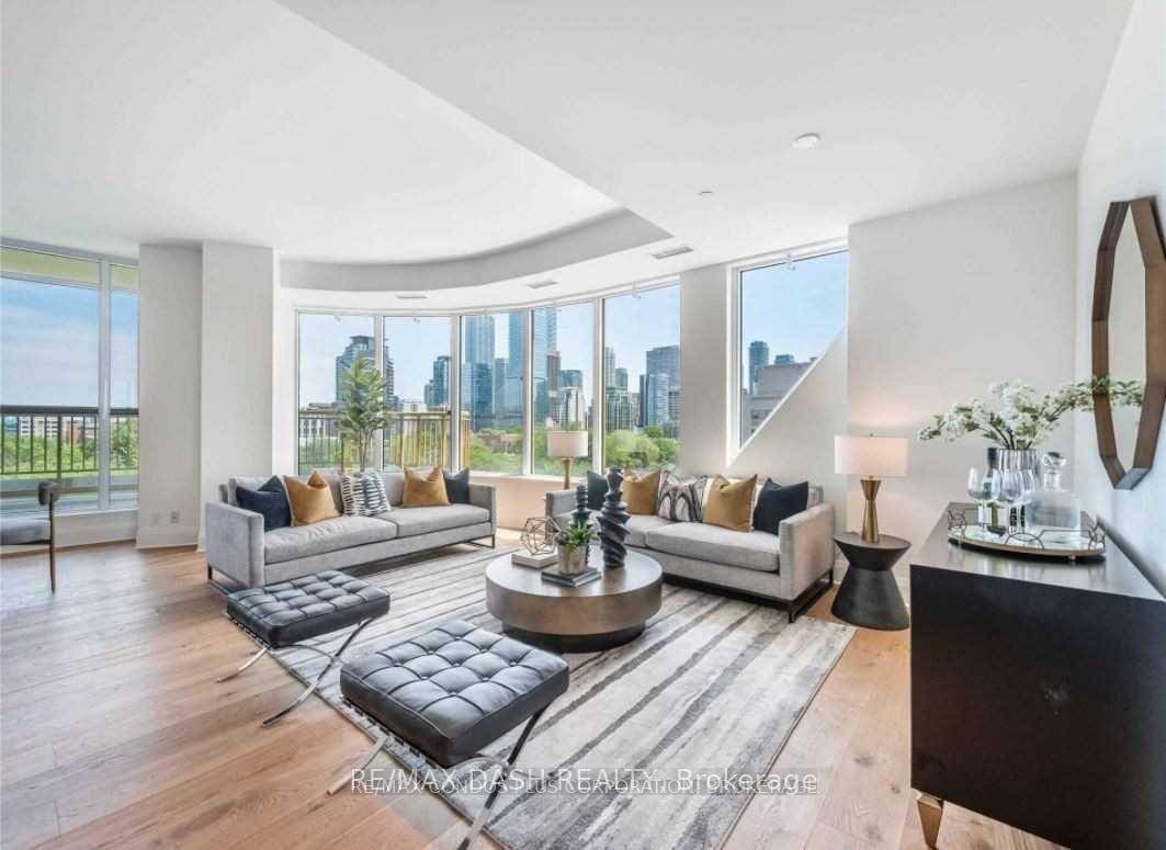 Welcome To Your Stunning Lower Penthouse W Unobstructed South, West amp ; East Views.