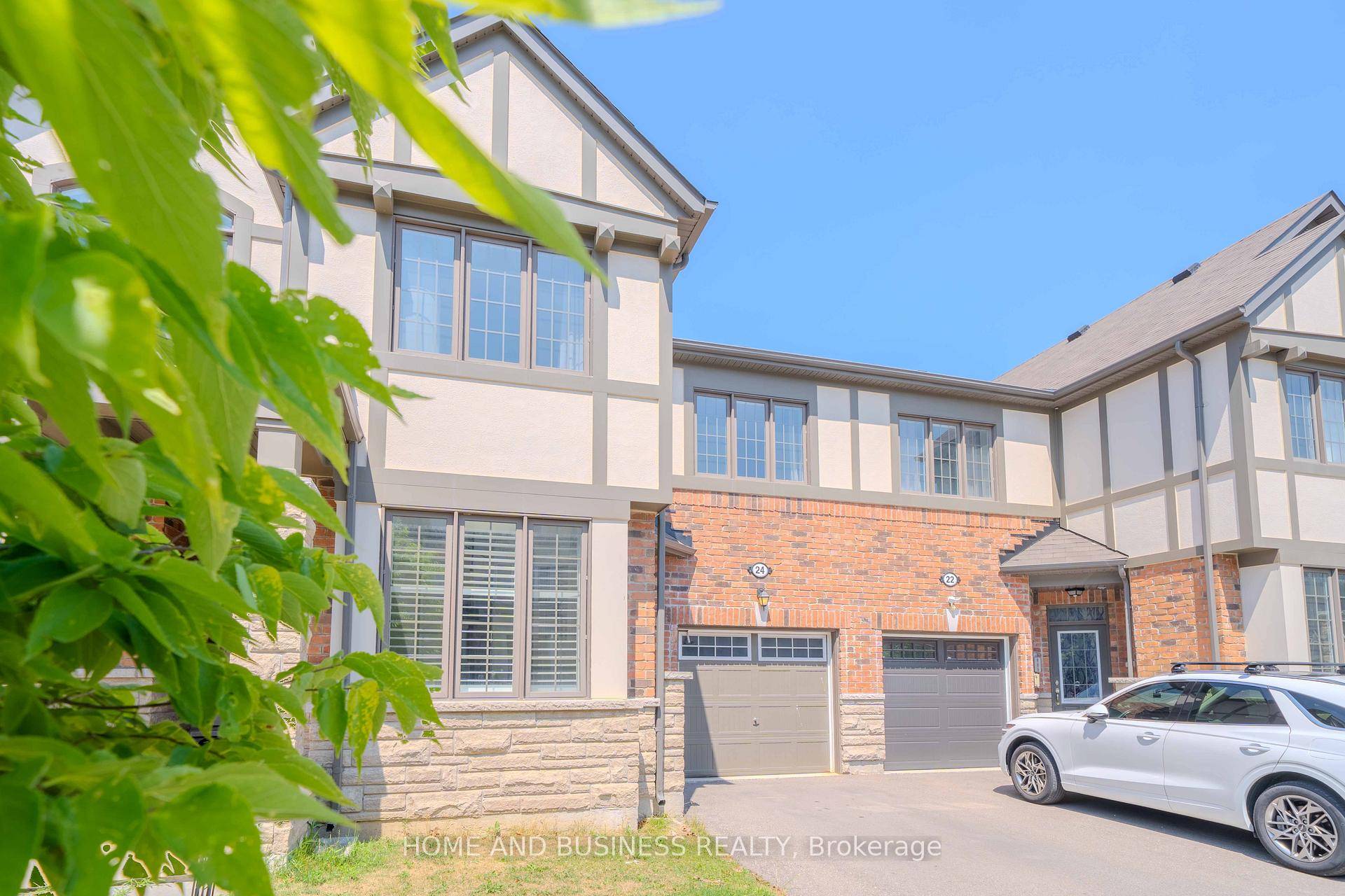 Welcome to this stunning 3 bedroom, 3 bathroom freehold townhouse offering 1, 800 Sq.