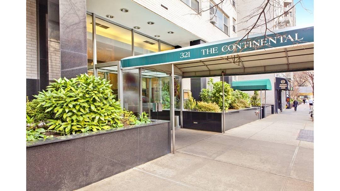 Sponsor Sale Condo with WOW factor !