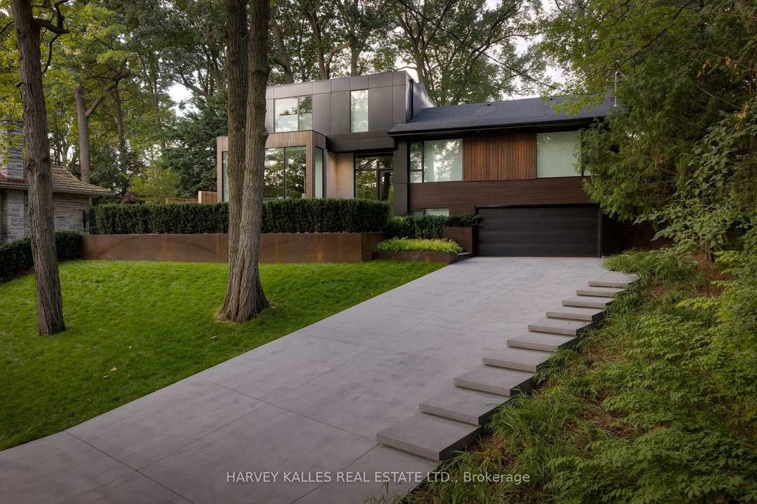 Breathtakingly Modern Home in the Heart of Prestigious Edenbridge Humber Valley, Located on One of the Best Streets in the Neighbourhood, Backing Onto St.