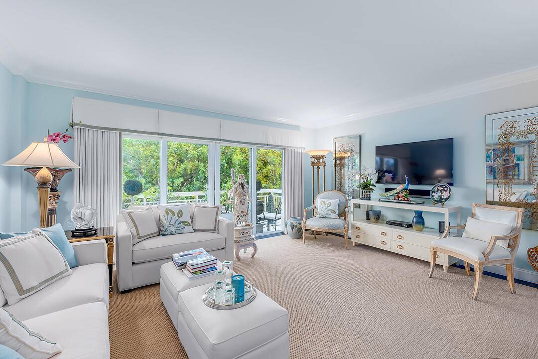 Luxuriously designed and appointed by HIVE, this one bedroom one bath jewel at the elegant contemporary Lake Towers is available for OFFSEASON to Oct 1 at 6, 500 per month.
