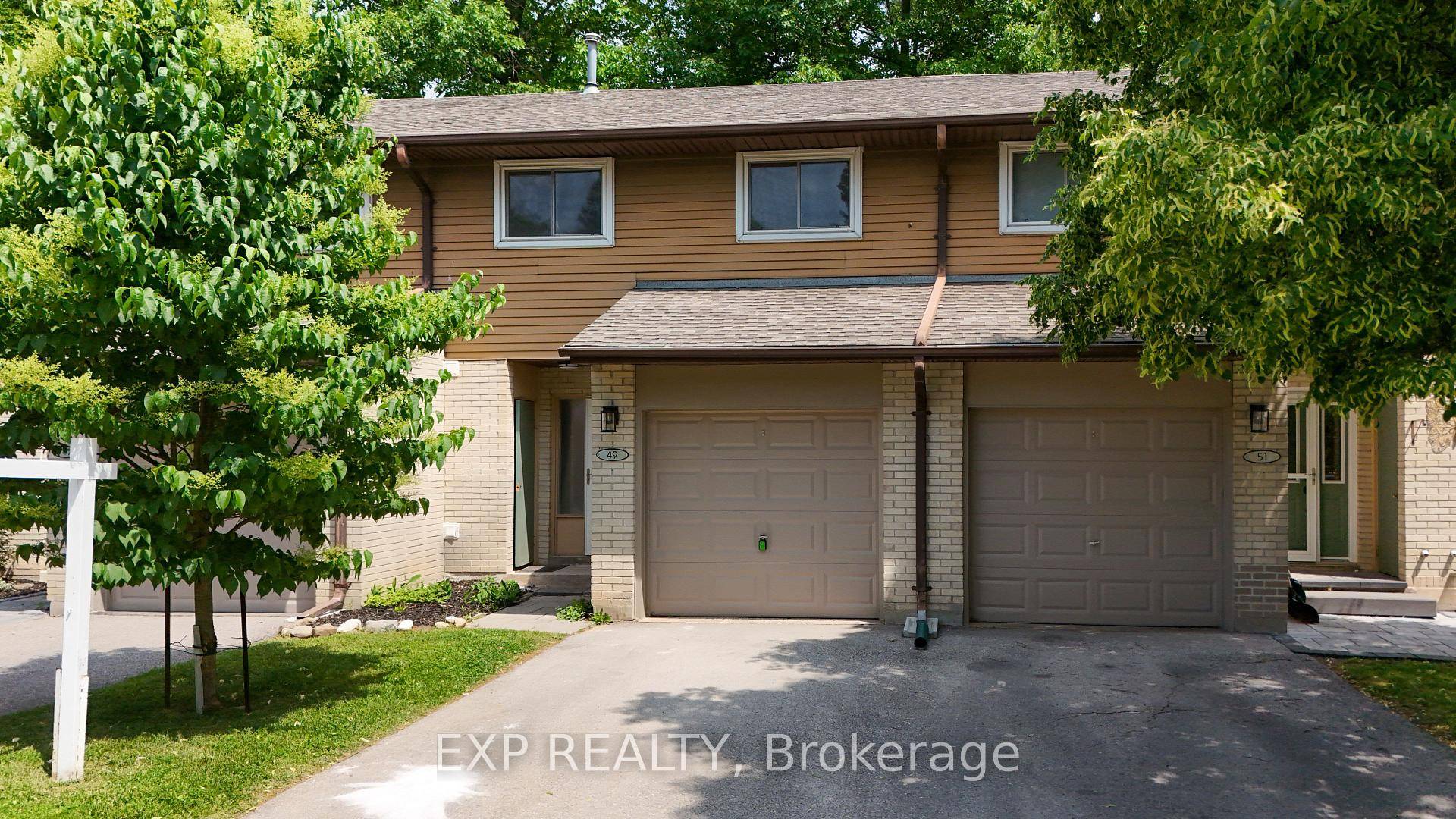 First Time Home Buyer's Alert Discover This Ready to Move Gem !