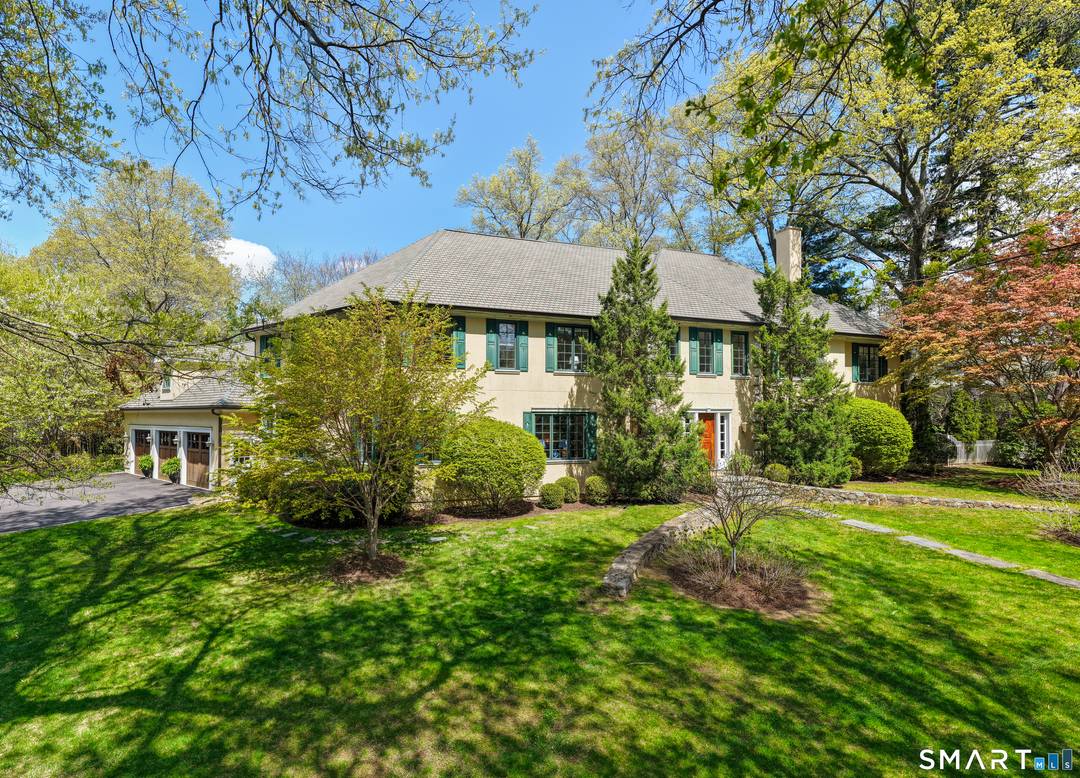 Tucked into one of East Norwalk's most desirable streets in Sasqua Hills, 22 Cavray Road presents 7, 800 sq ft of refined, flexible living space in a location defined by ...