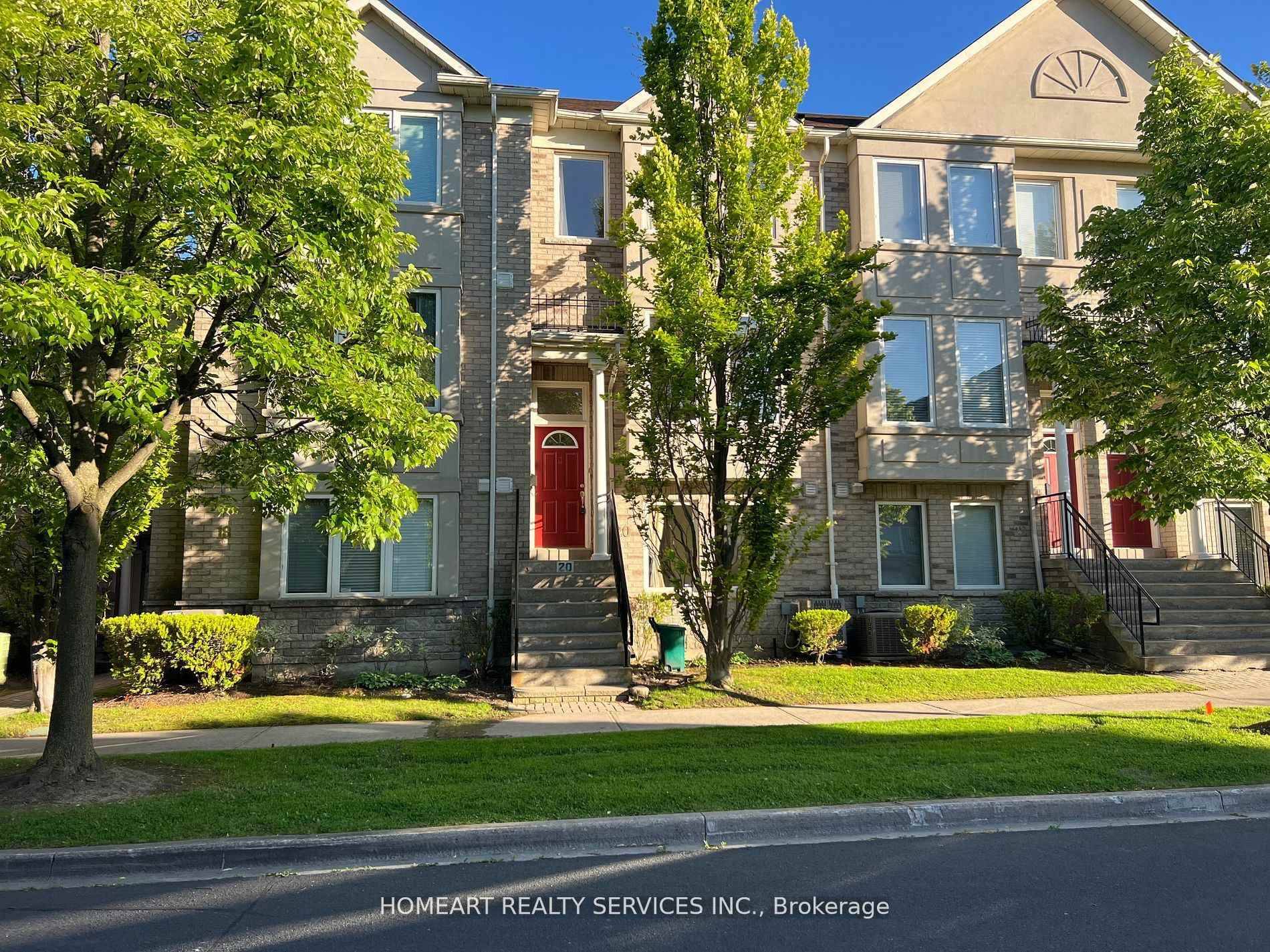 Bright And Gorgeous In The Quiet Centre Of Complex, Well Maintained Townhouse In The High Demand Location, 2nd Floor w 9 Ft Ceiling, Hardwood Floor.
