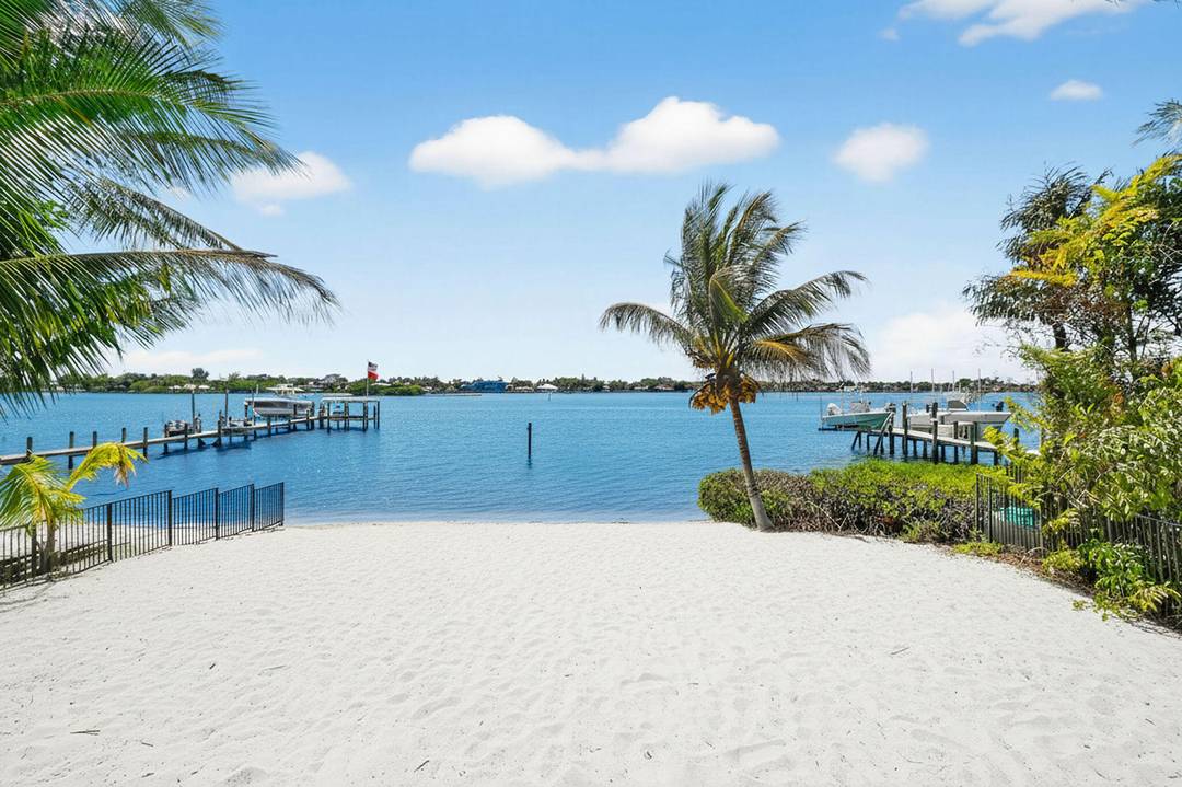 An unmatched opportunity awaits !