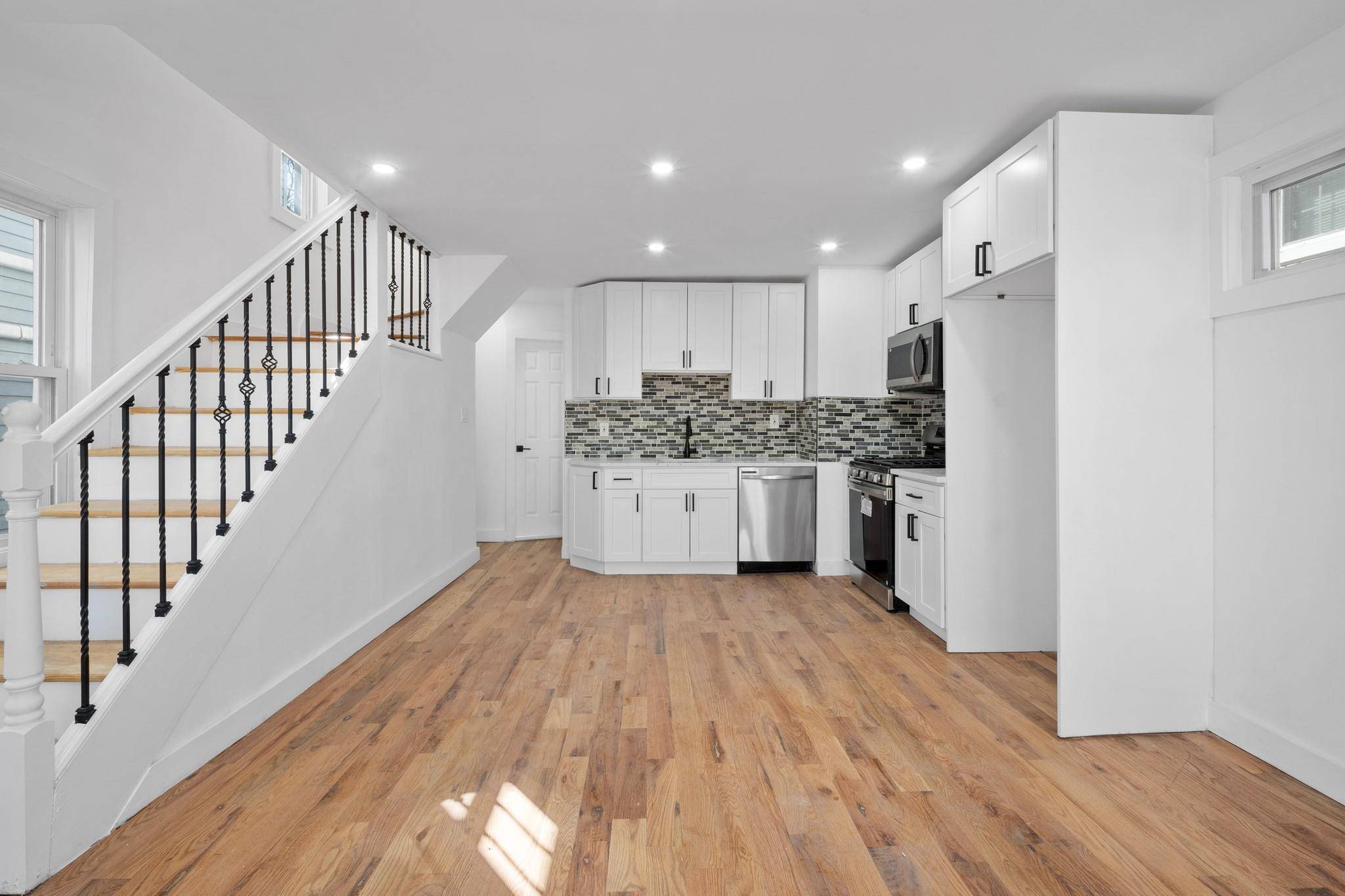 Welcome to 116 10 140th Street !