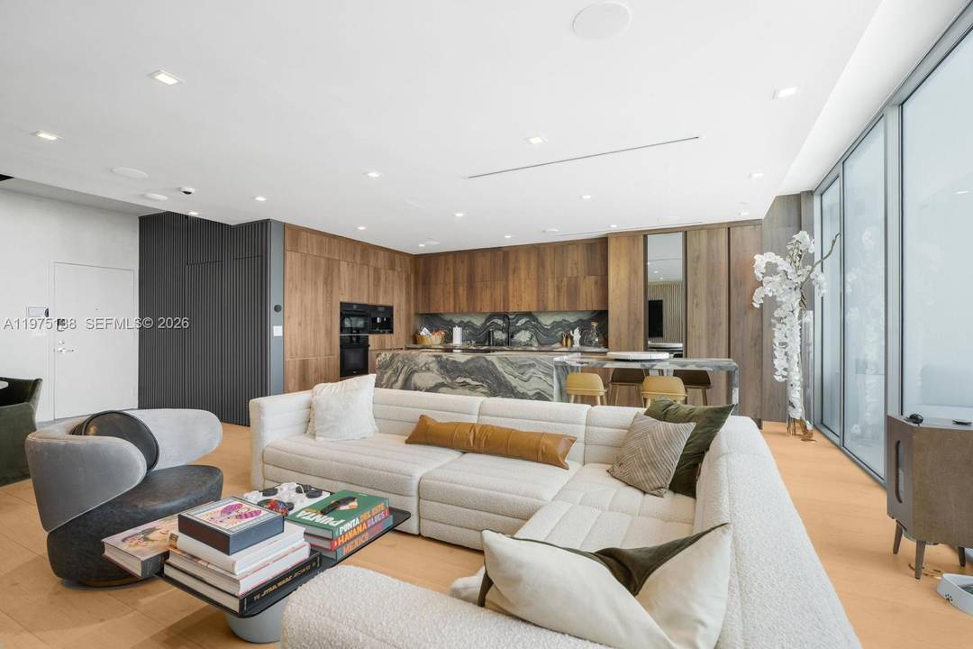 Welcome to Penthouse 14 3 story Penthouse at The Ivy, a renovated masterpiece towering over the city of Miami.