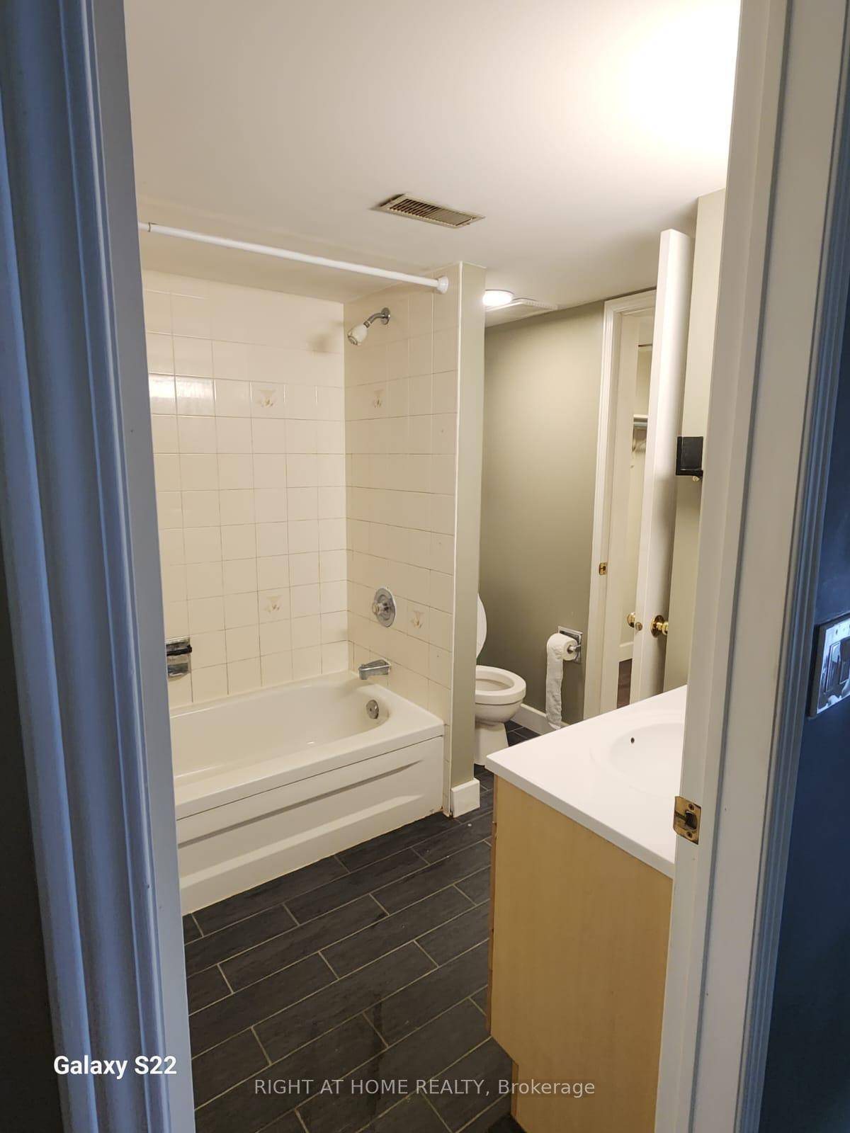 Spacious and well appointed 3 bedroom unit featuring soaring cathedral ceilings, an updated kitchen with two breakfast bars, and a versatile den off the kitchenperfect for a home office or ...