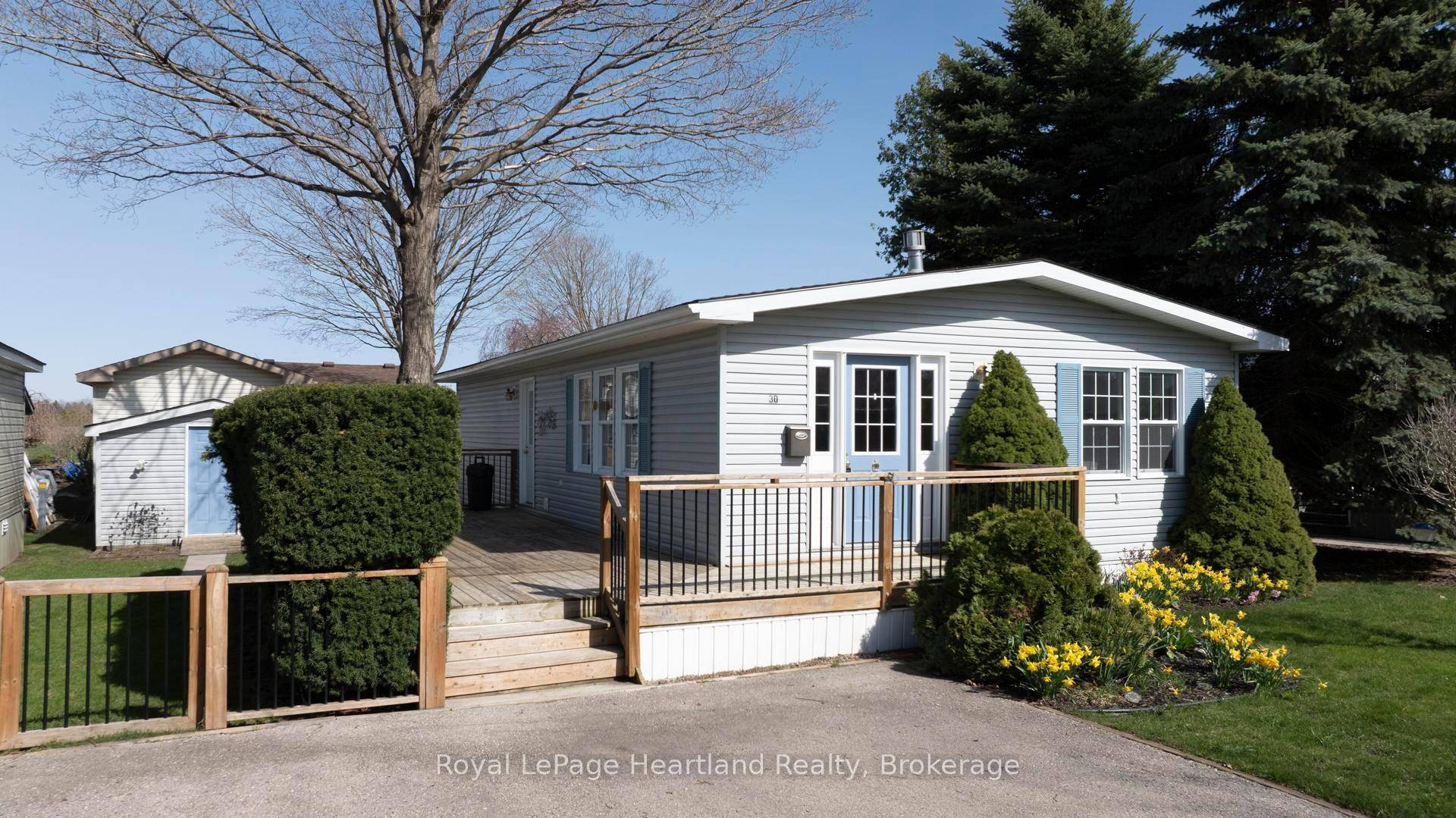 Get ready to fall in love with lakeside living at Meneset on the Lake !
