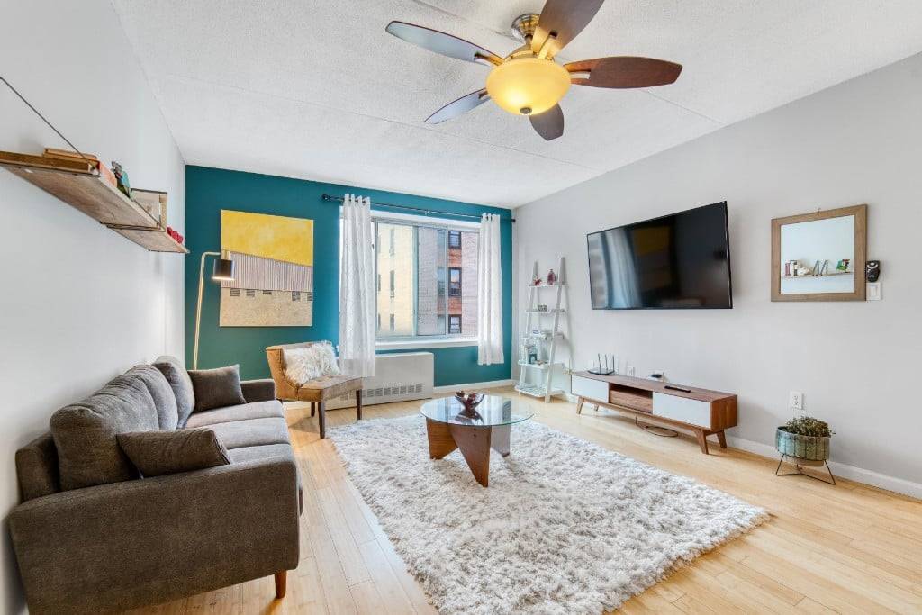 Rare opportunity to own a sun filled, 3 bedroom, 2 bath condominium offering over 1, 200 square feet of living space in the heart of the South Bronx.