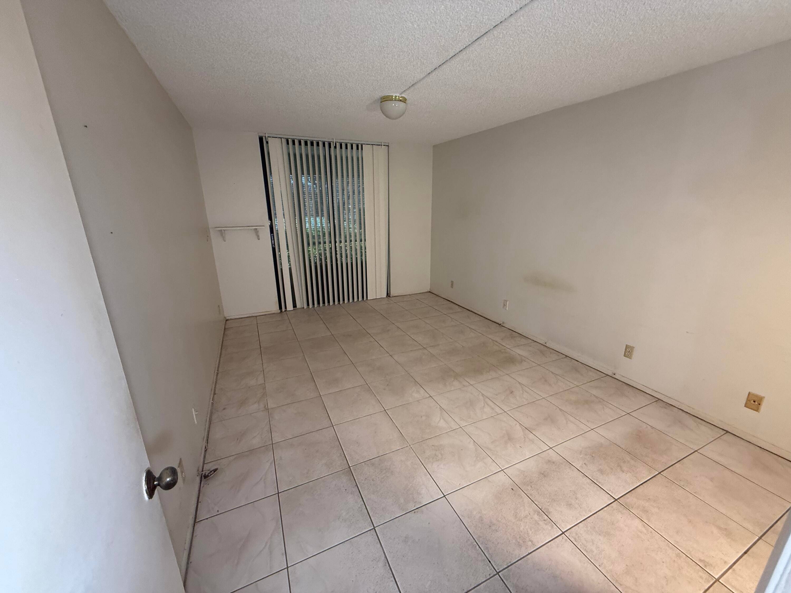 6190 Woodlands Boulevard Condo Palm Beach