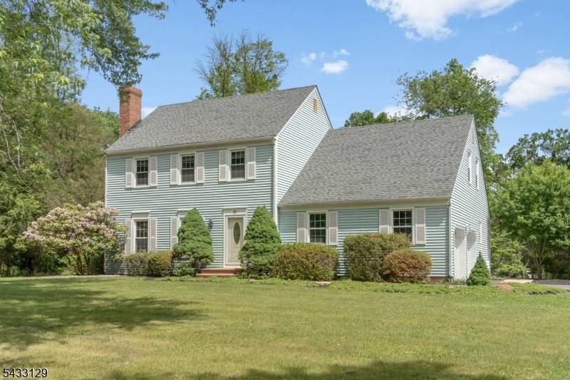 Welcome Home to this 1800 Square Foot 4 Bedroom, 2.