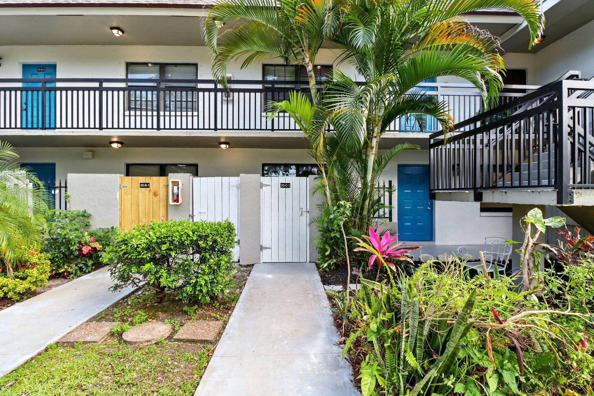 Welcome to your new home or investment property in the heart of Delray Beach !