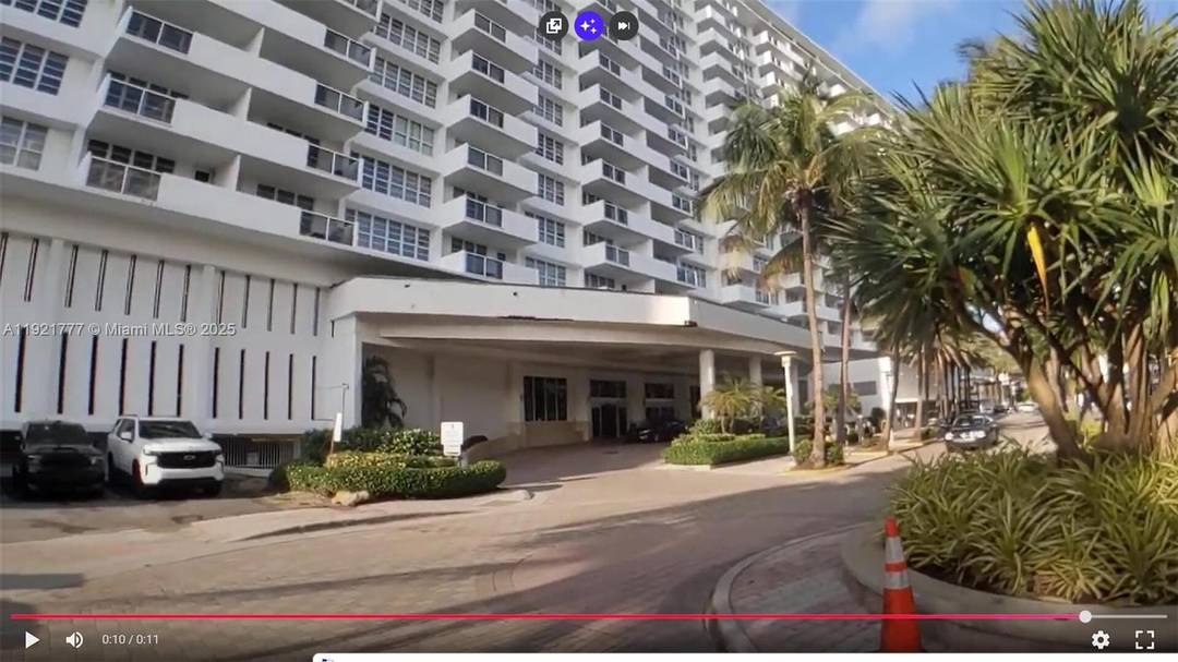 Fully furnished 1 bedroom in the iconic Decoplage, located directly on the beach in the heart of South Beach.