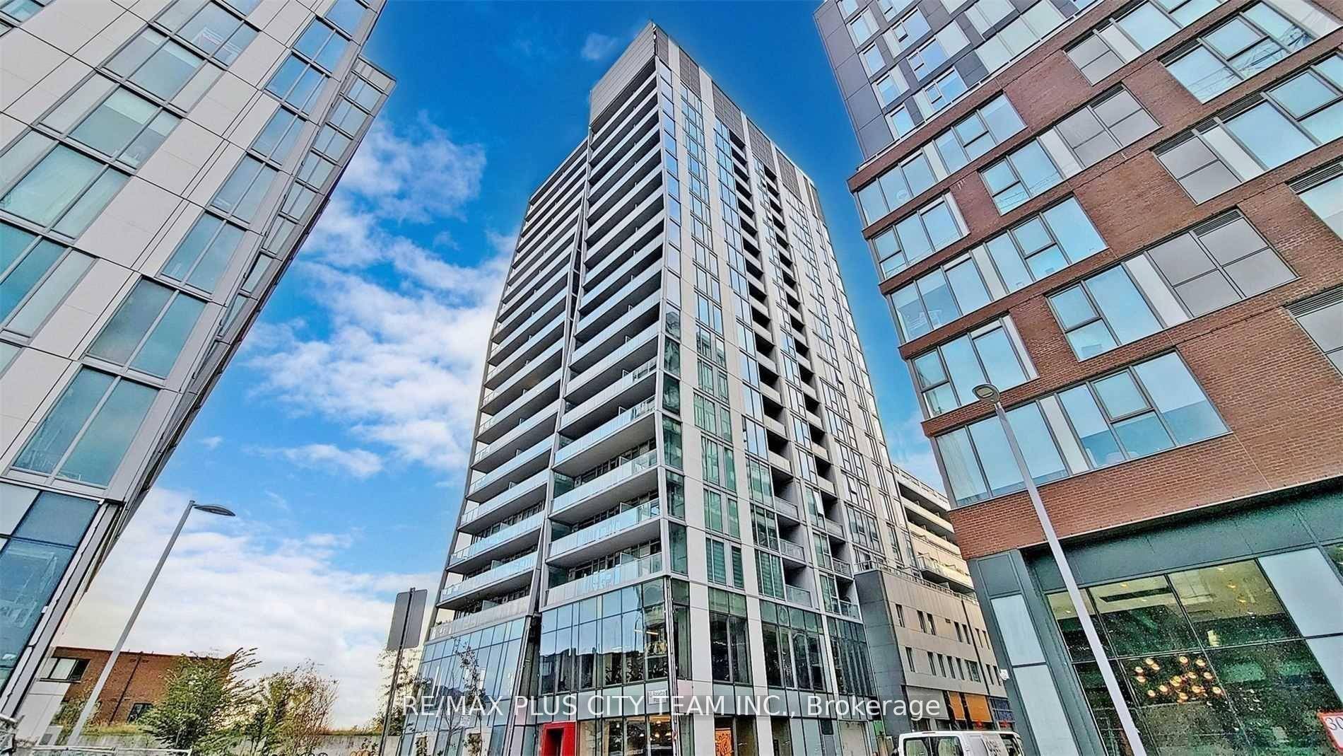 Experience contemporary urban living at Riverside Condos, located in the heart of Toronto's vibrant Riverside Square.
