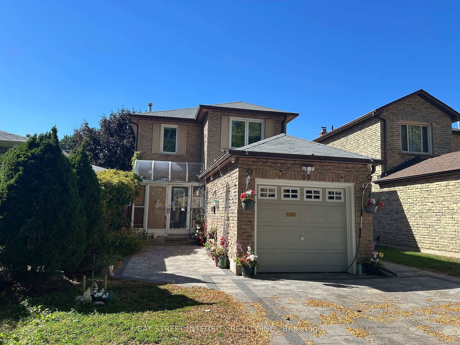 Fully Renovated Home In Desire Raymerville Community, Top Ranked Markville Secondary School !