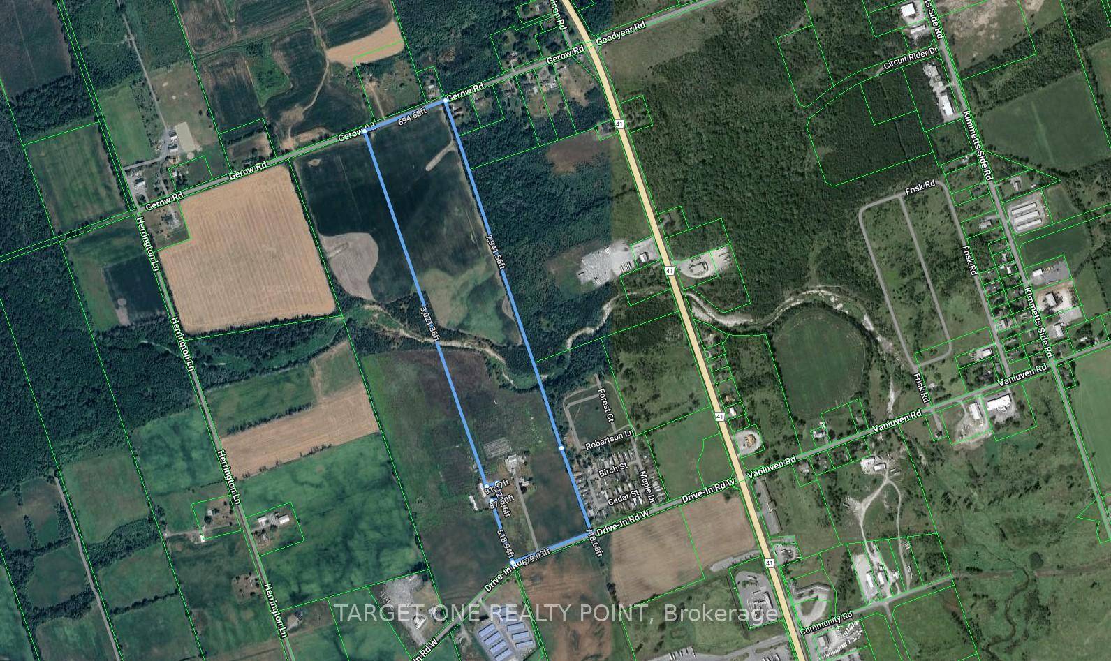 Dont miss this rare investment opportunity located just minutes from the rapidly developing commercial district of Greater Napanee.