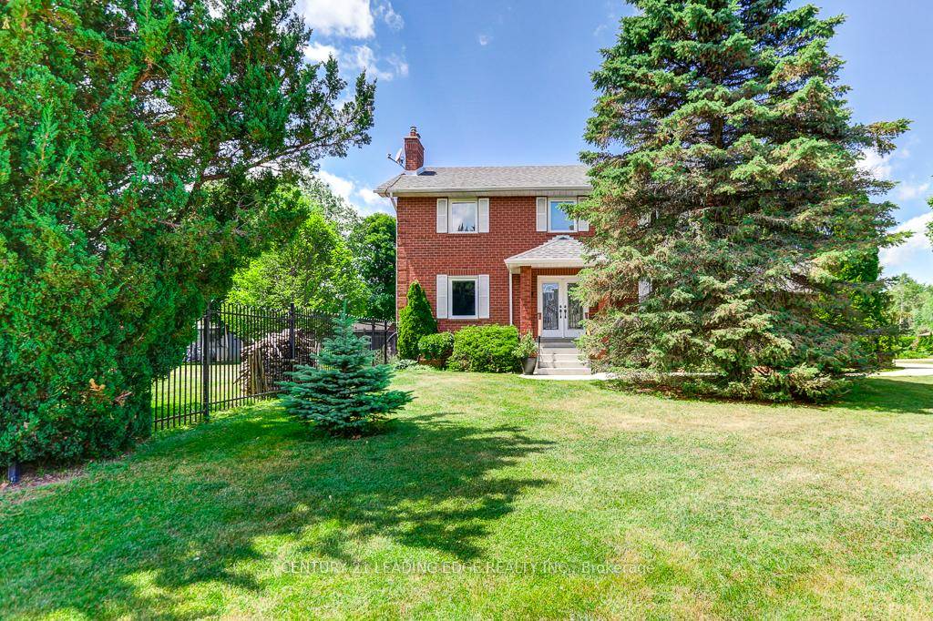 Welcome home. This is a well cared for home in the heart of Caledon East.