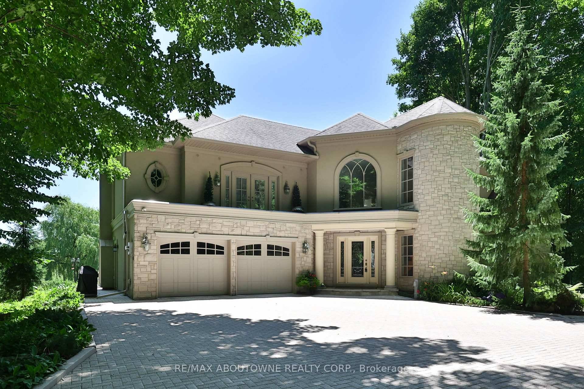 Welcome to Heron Pond, A Private Country Estate Just Minutes from Burlington.