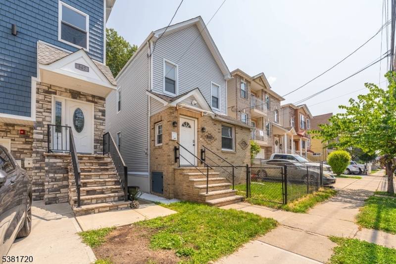 Beautiful North End 3 bedroom 2 full bath Colonial fully updated within walking distance to schools, shops, park and train station.