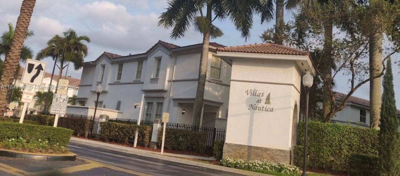 Priced to sell ! Seller is willing to include furniture and appliances.