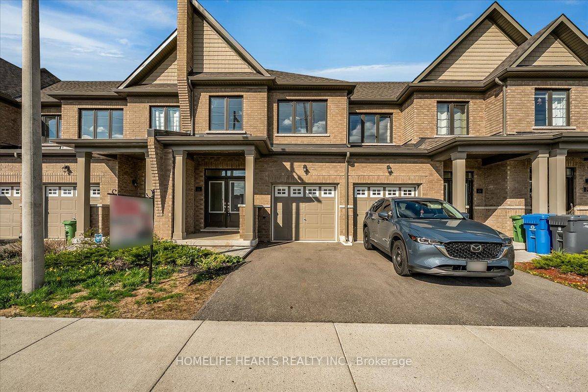 Stunning ! ! ! Very Well kept, Only 3 year old Townhouse, 1803 Sq ft.